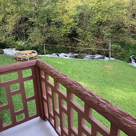 Au Bord Du Ruisseau-Logement 3 Etoiles-4 Chambres-Campan