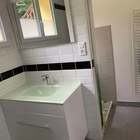 بيت للعطل Au Bord Du Ruisseau - كامبان