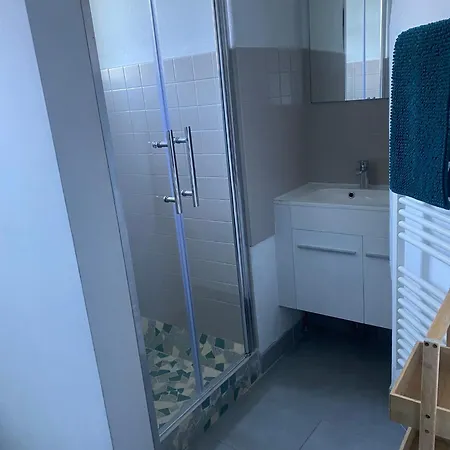 Ferienhaus Au Bord Du Ruisseau-Logement 3 Etoiles-4 Chambres-Campan